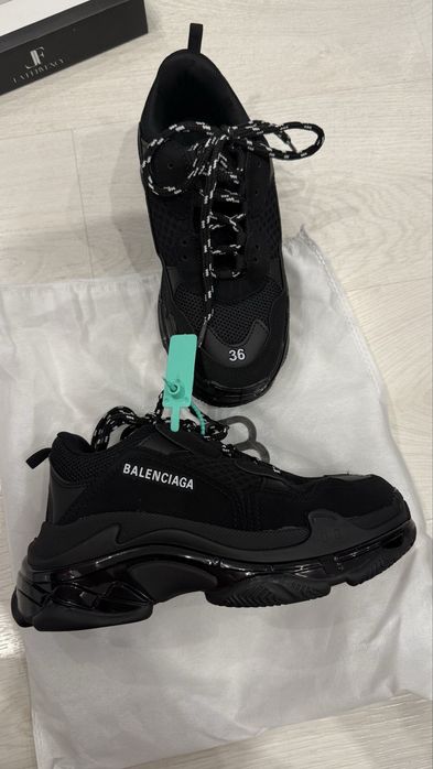 Маратонки TRIPLE S   Balenciaga