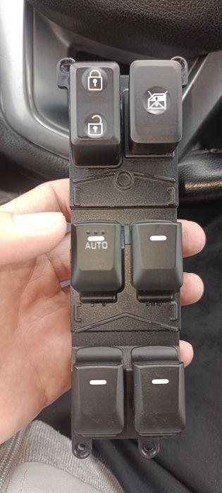 Продам стеклоподъёмник на Киа новый