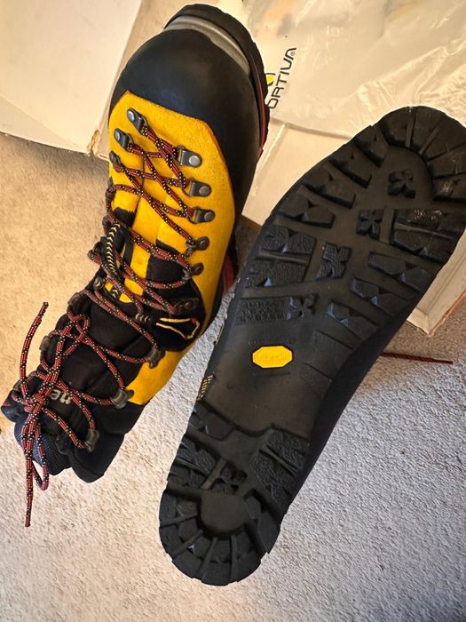 Bocanci barbati La Sportiva Nepal Cube GTX marimea 45