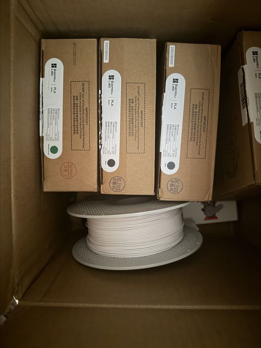 Продам 3д принтер bambu lab A1