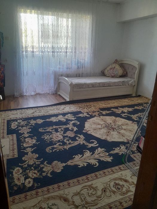 3honali kvartira sotiladi