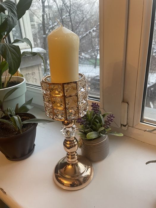 Подсвечник интерьерный