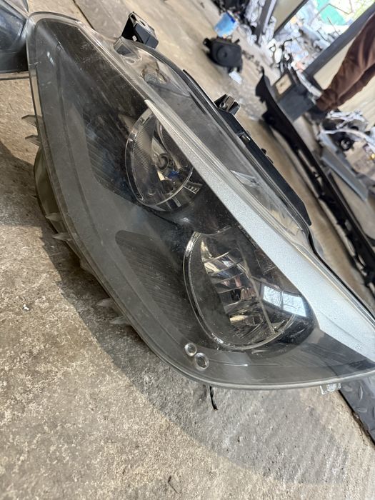 Фарове бмв ф20 ф21 обикновени bmw f20 f21 farove ляв и десен фар