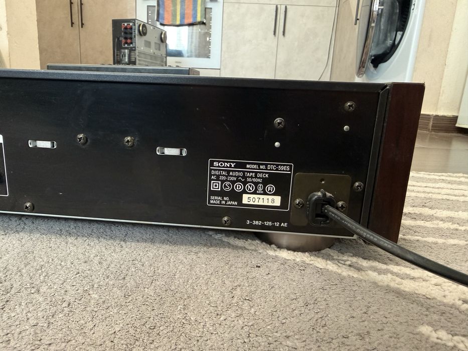 Sony DTC-59ES Качествен DAT