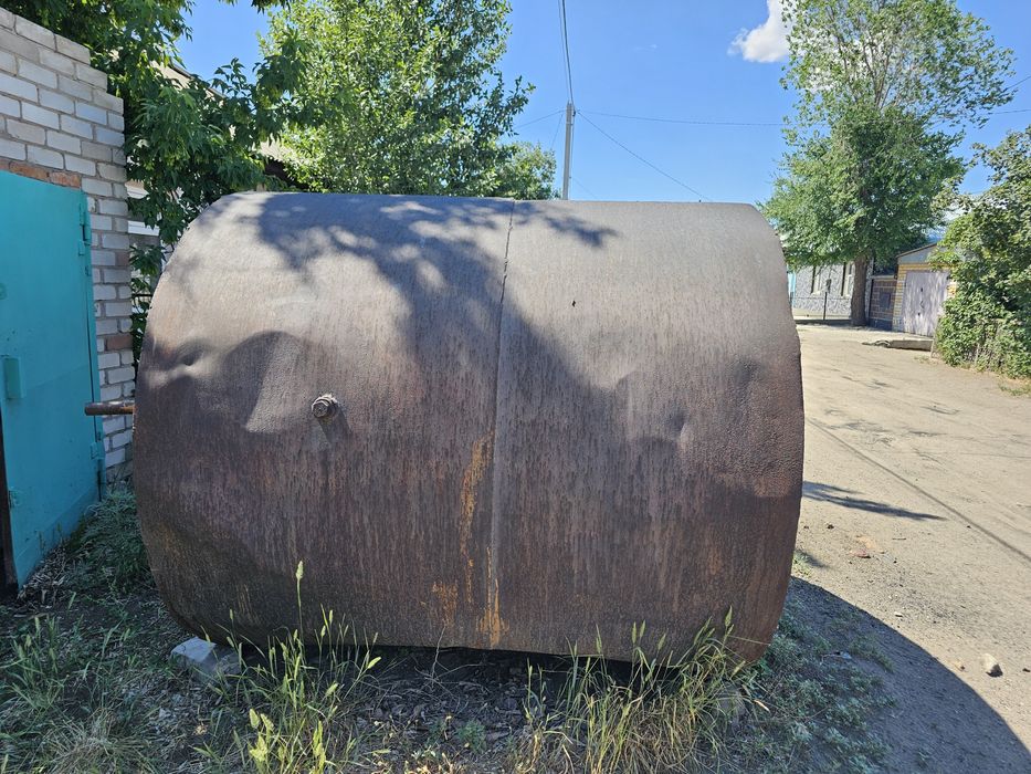 Продам железную ёмкость