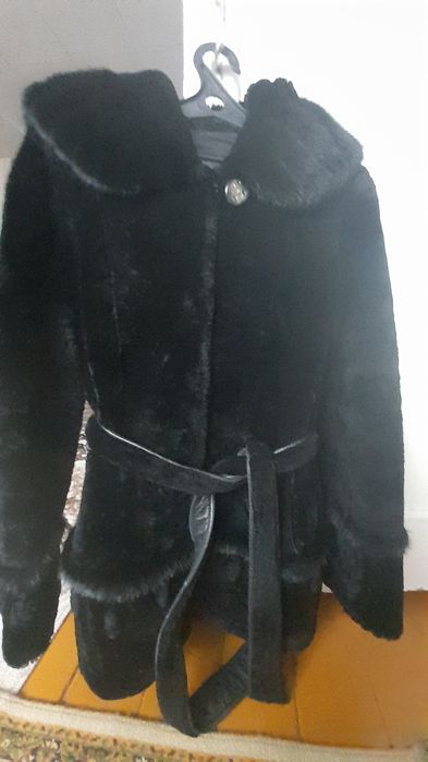 Продам мутоновую шубу