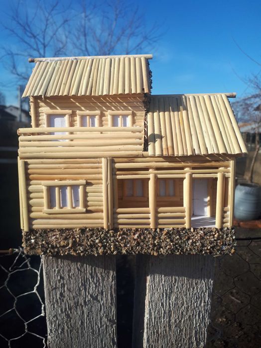 Căsuță din trestie rustică facuta manual