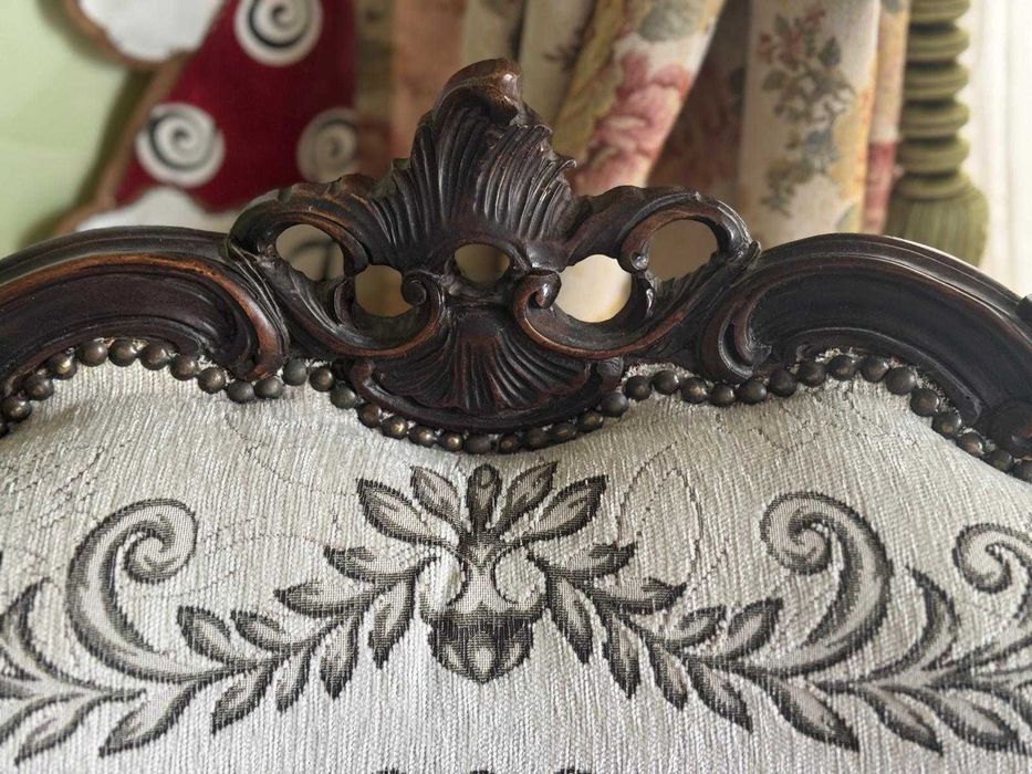 Set canapea cu 2 fotolii stil  Baroc reconditionate complet