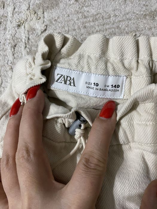 Продам джинсы зара на девочку