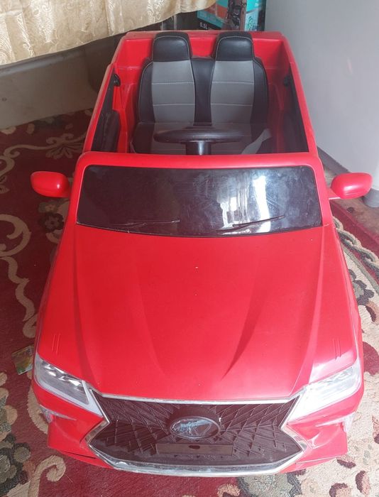 Детская машина с пультом