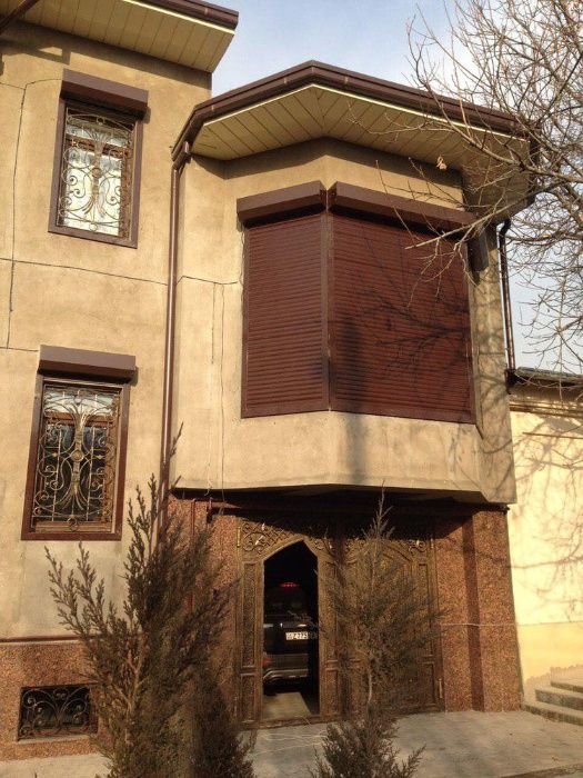 Роллетные систематические ворота "Рольставни" автоматические Вароты