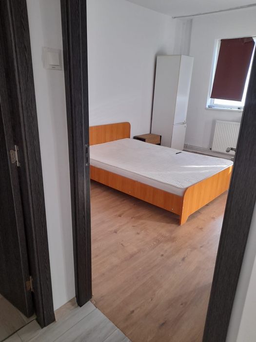 Vând apartament 2 camere