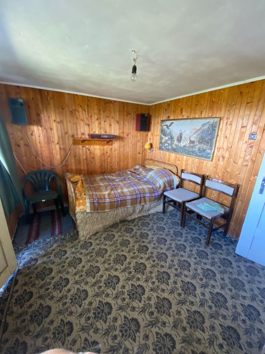 Продавам Двуетажна Вила с гараж