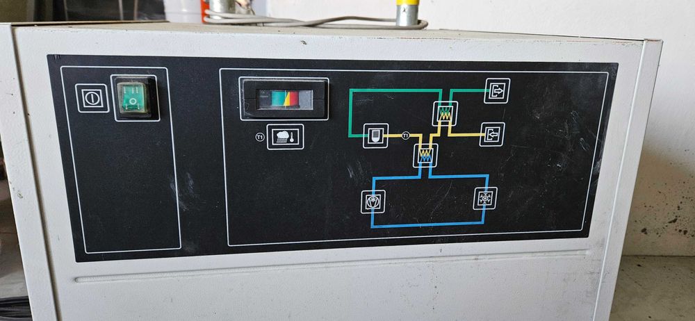 Compresor cu șurub Ingersoll-Rand SSR M30 – NOU (neutilizat) + Drier inclus - 34.5kW