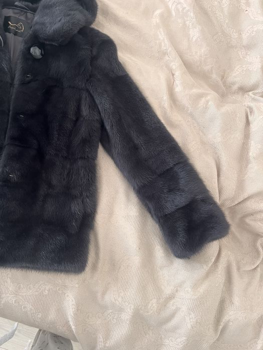 Продам норковую шубу