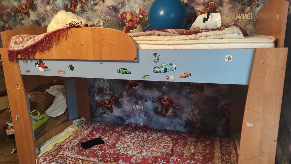 Кровать двухъярусная