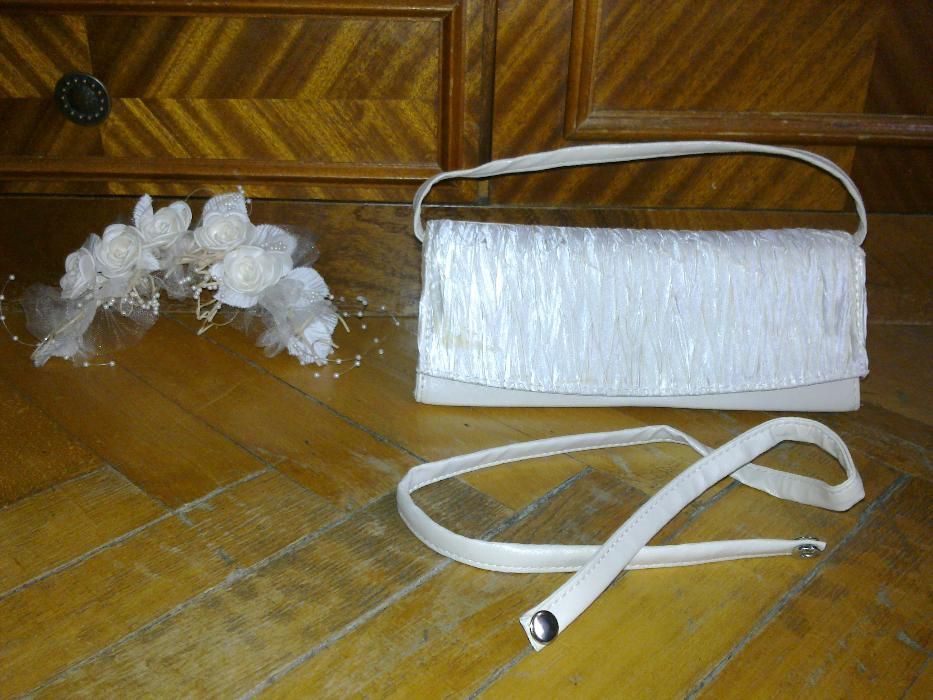 Vand rochie de mireasa ,, super creatie ''