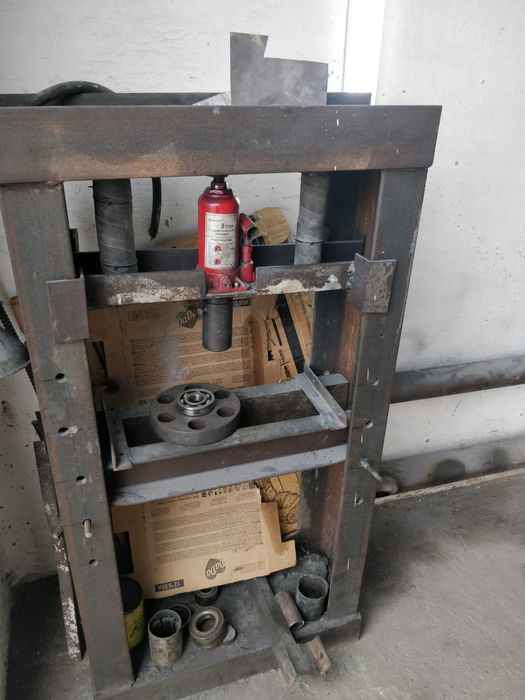 Сдам в бокс в аренду с некоторыми инструментами и оснасткой