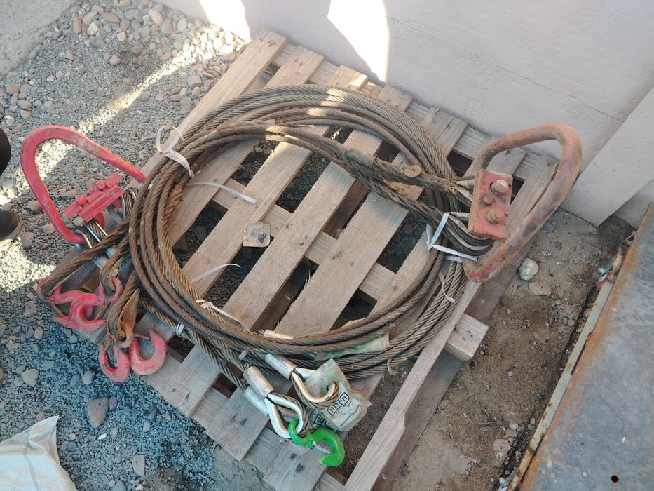 Тросы,чалки,пауки стальные...