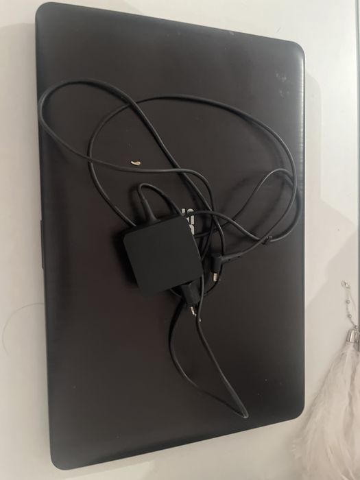 Ноудбук Asus vivobook