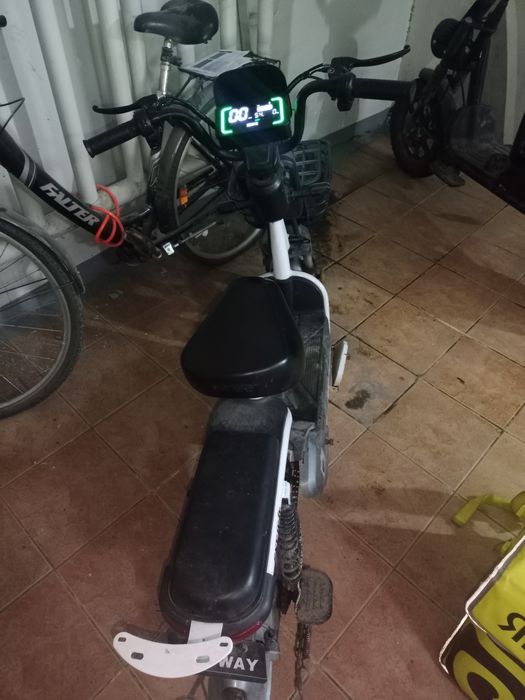 Электровелосипед / электроскутер