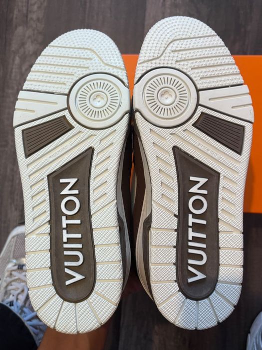 Lv Train Sneakers