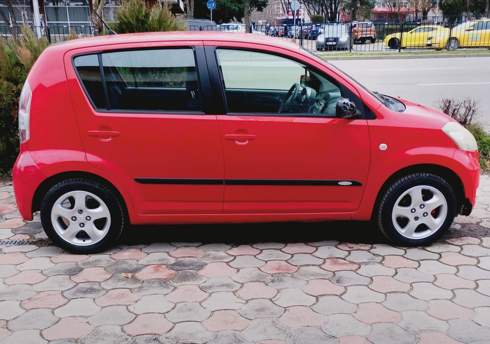 Daihatsu Sirion 1.0