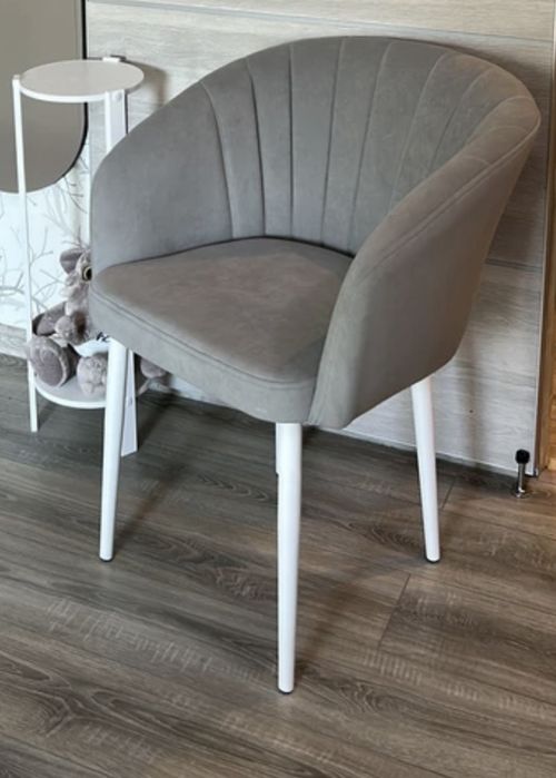 Стул мягкий со спинкой