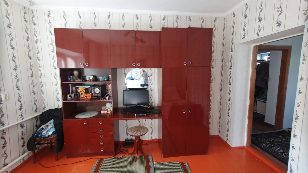 Стенка СССР лакированная