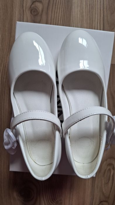 Pantofi eleganti 32