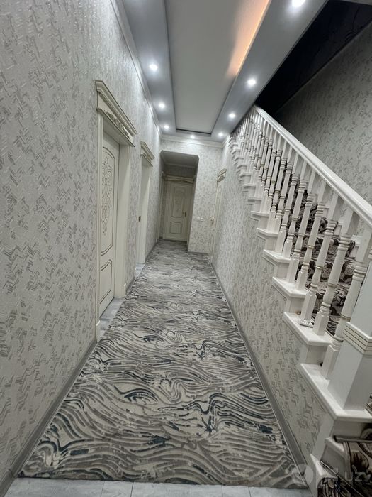 Duplex uy sotiladi Sergili moshinabozor tomonda Inbazarni orqa tomoni
