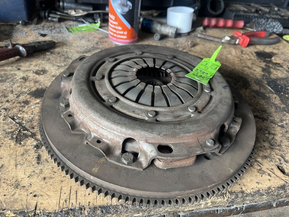 kit ambreiaj opel corsa 1.2i