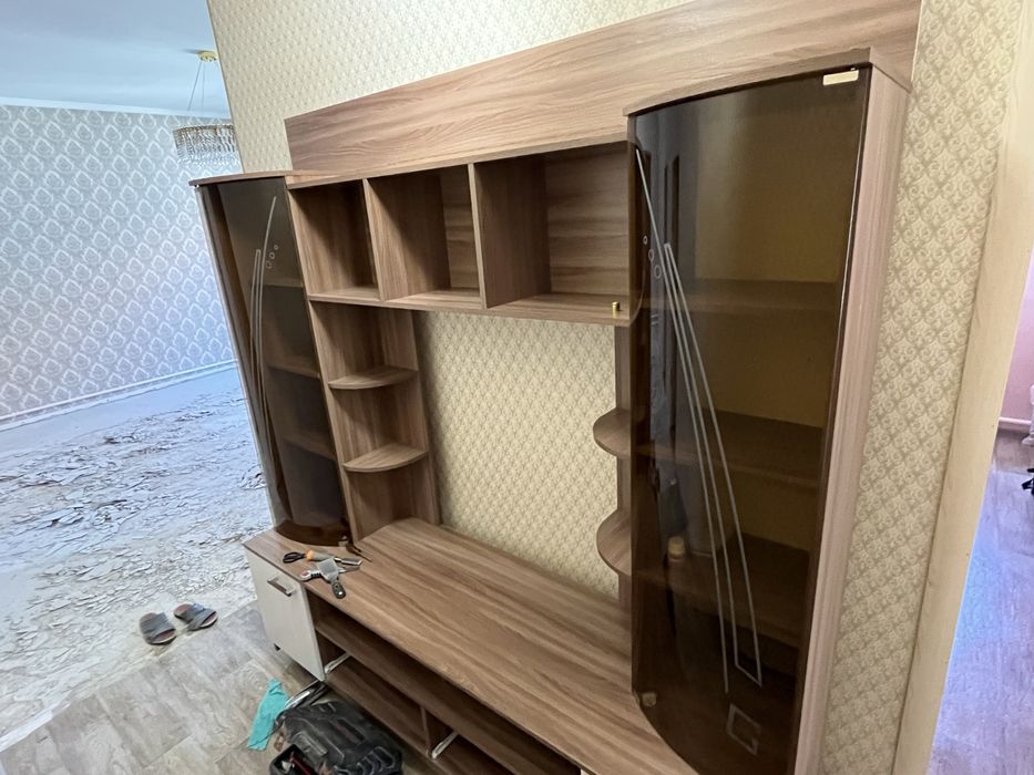 Стенный гарнитур в гостинную