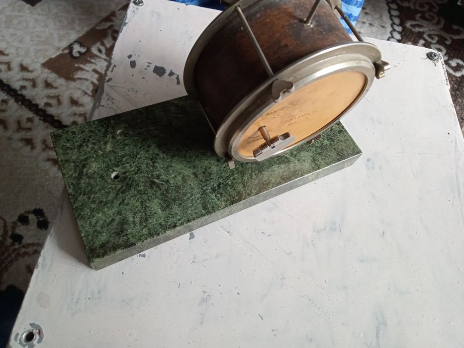 Продам старинные часы