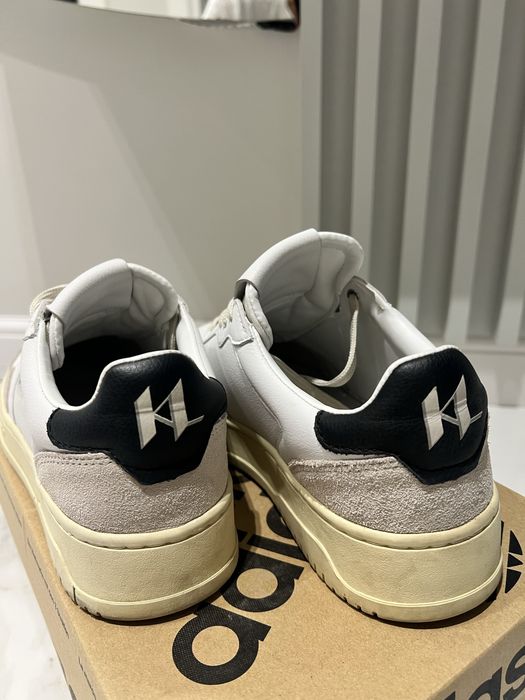 Karl Lagerfeld сникърси обувани само няколко пъти