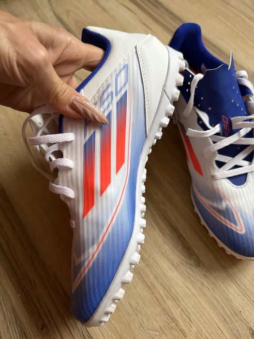 Оригинални стоножки Adidas F50 Club TF! 41 н