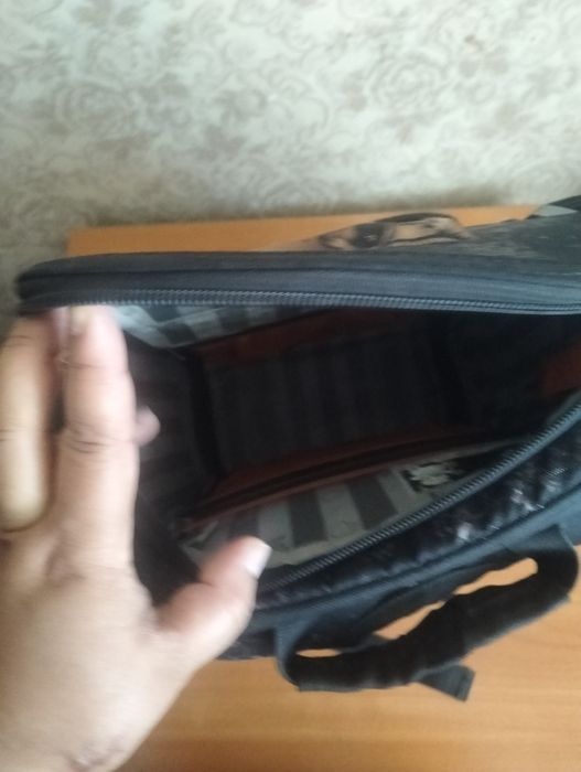 Рюкзаки и сумка.