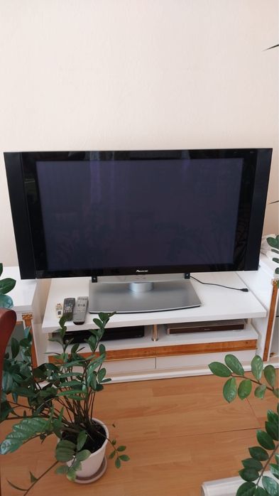 Телевизор марки Пионер