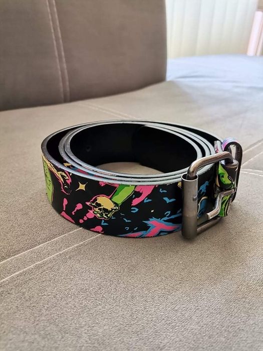 Цветен колан