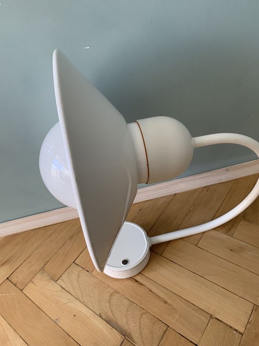 Винтидж бяла външна стенна лампа /90-те