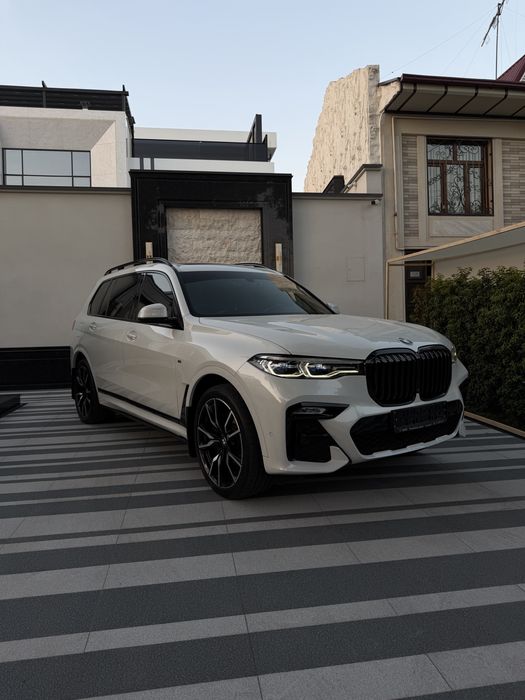 BMW x7 xdrive 2020