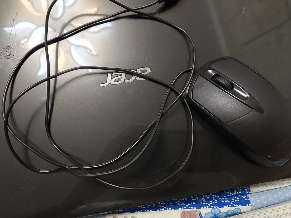 Продаю ноутбук Acer