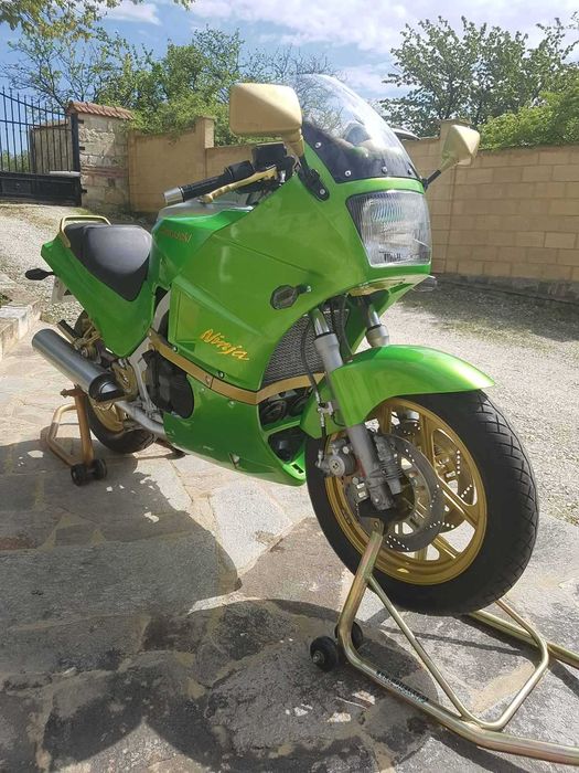 Kawasaki  GPZ 600R цена по договоряне