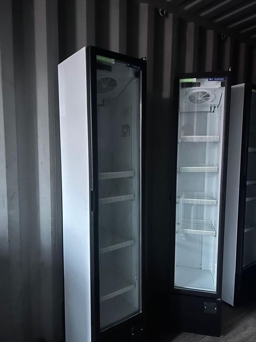 Продам втирнинный холодильник