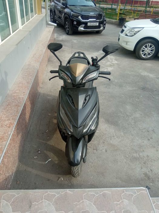 skuter sotiladi holati ideal 150 kubli.