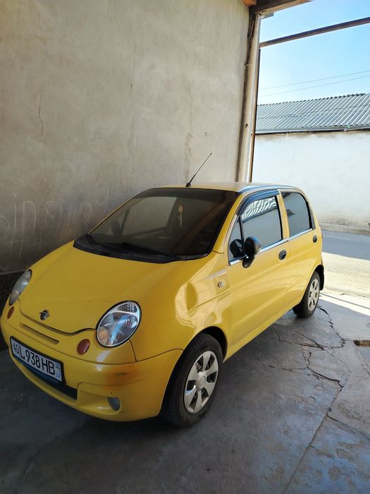 Matiz sotiladi 2000$