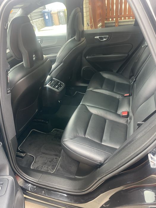 Volvo xc 60 R-Design4X4-km reali -fara accident