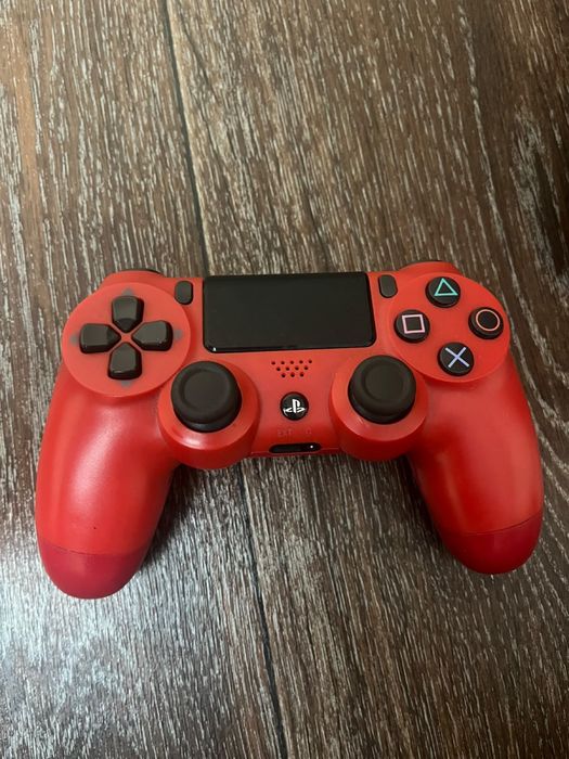 [СРОЧНО] Продам два геймпада на PS4
