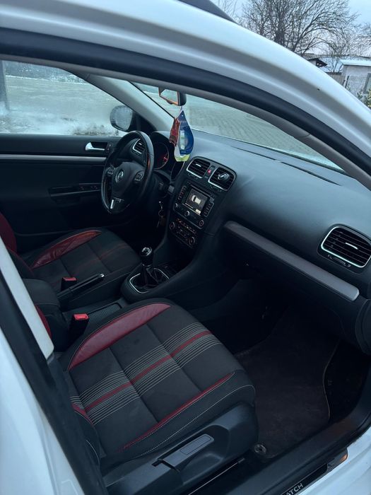 Vând Volkswagen golf 6 2013 pachet match