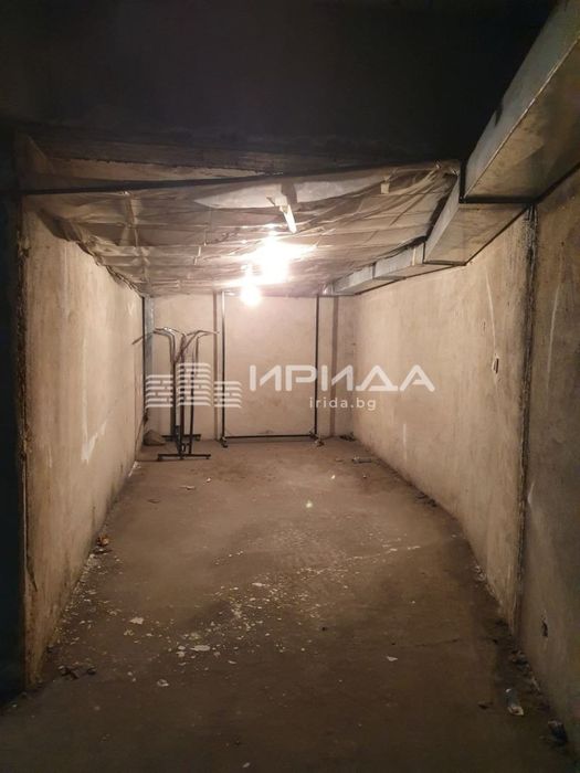 Продава се Тристаен апартамент в София, Център - 98 кв.м за 1978 €/кв.м - Снимка #12